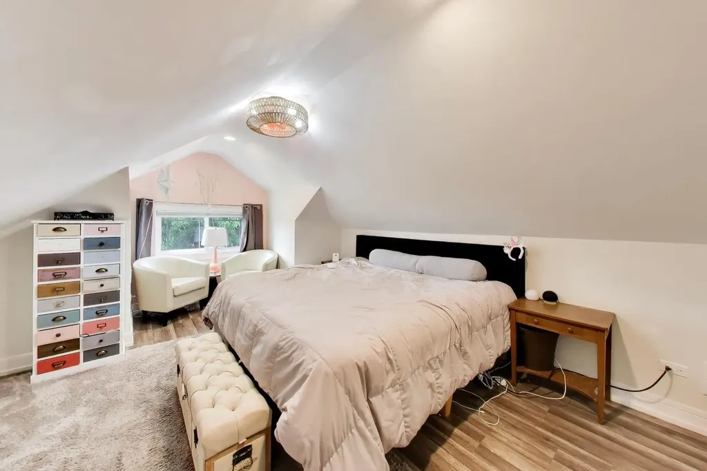 3749 North Nora Avenue Chicago IL 60634