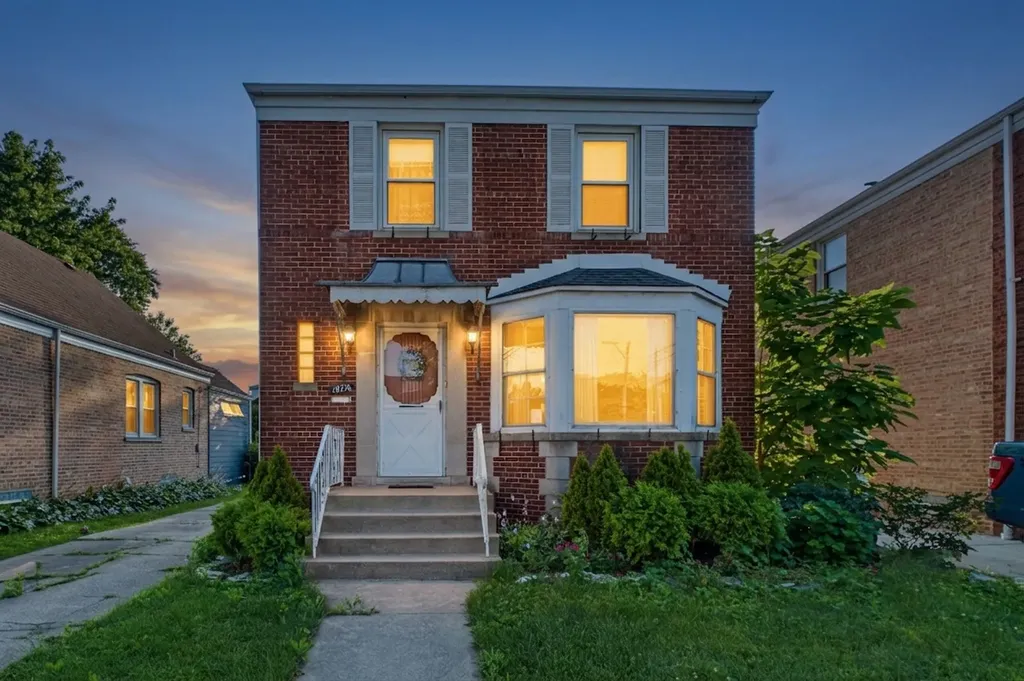 10718 South Trumbull Avenue Chicago IL 60655