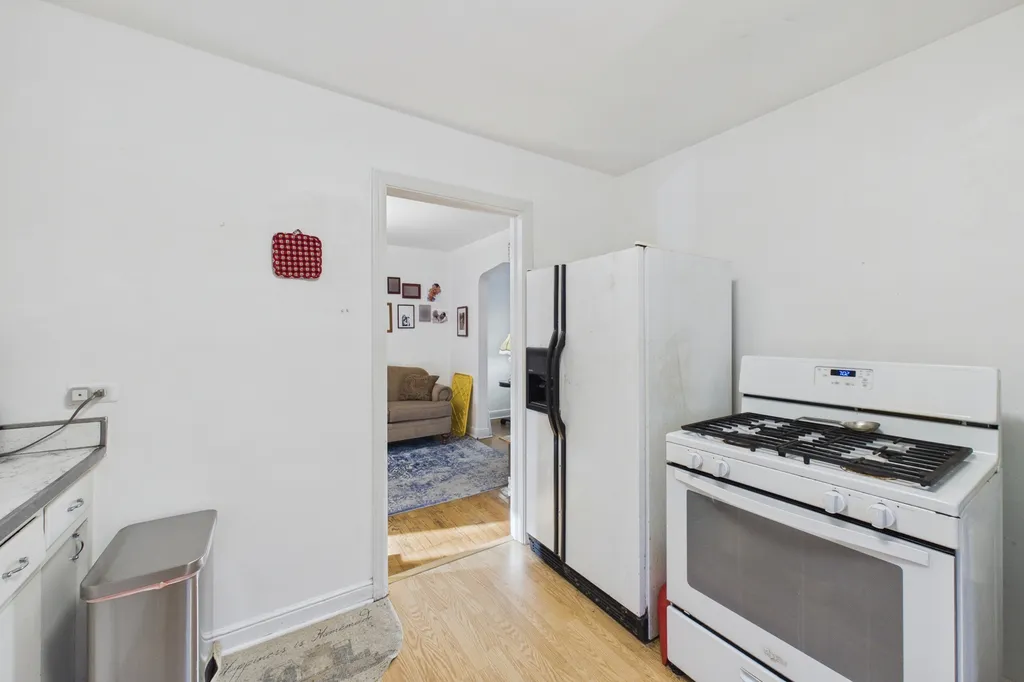 10718 South Trumbull Avenue Chicago IL 60655