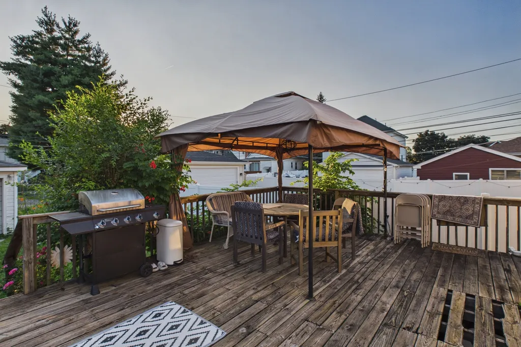 10718 South Trumbull Avenue Chicago IL 60655