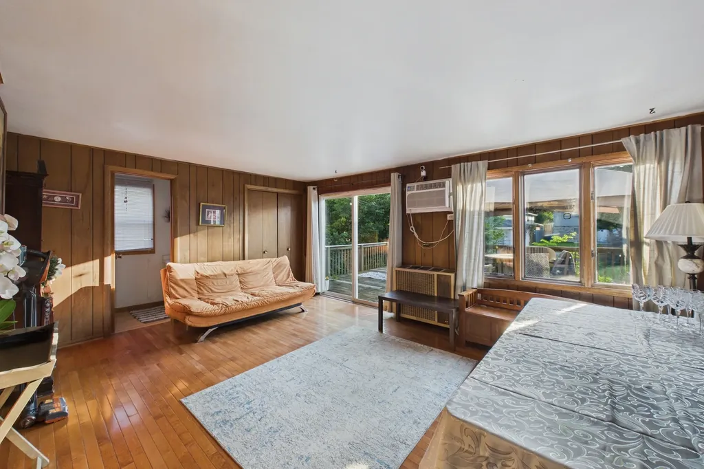10718 South Trumbull Avenue Chicago IL 60655