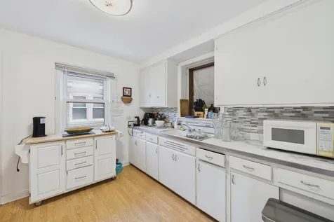 10718 South Trumbull Avenue Chicago IL 60655