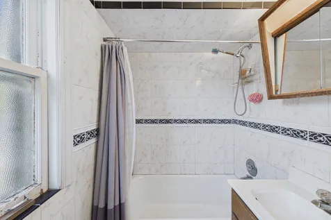 10718 South Trumbull Avenue Chicago IL 60655