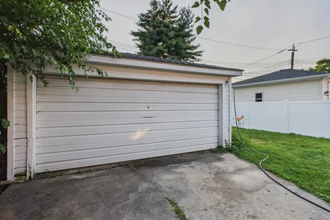 10718 South Trumbull Avenue Chicago IL 60655