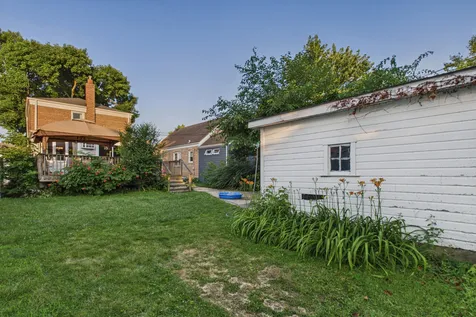10718 South Trumbull Avenue Chicago IL 60655