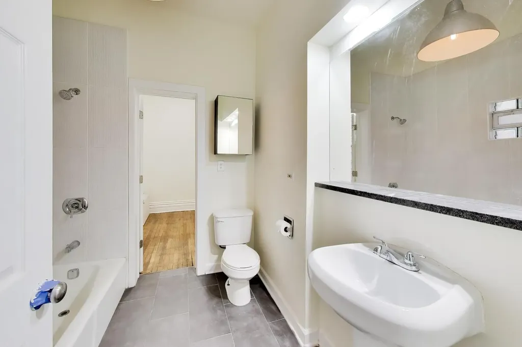 3450 West Diversey Avenue Chicago IL 60647