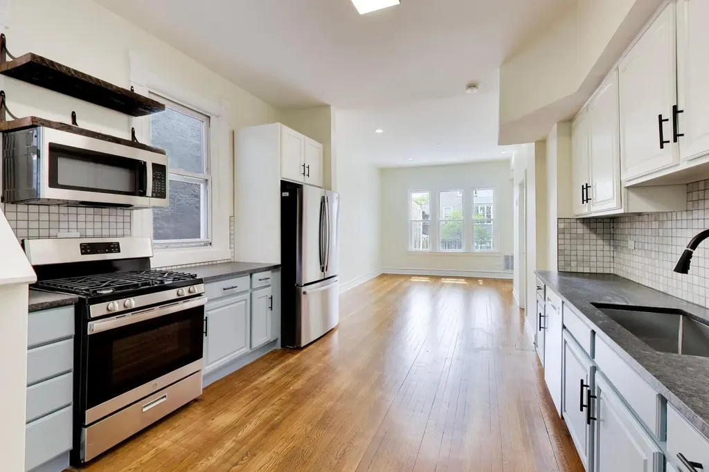 3450 West Diversey Avenue Chicago IL 60647