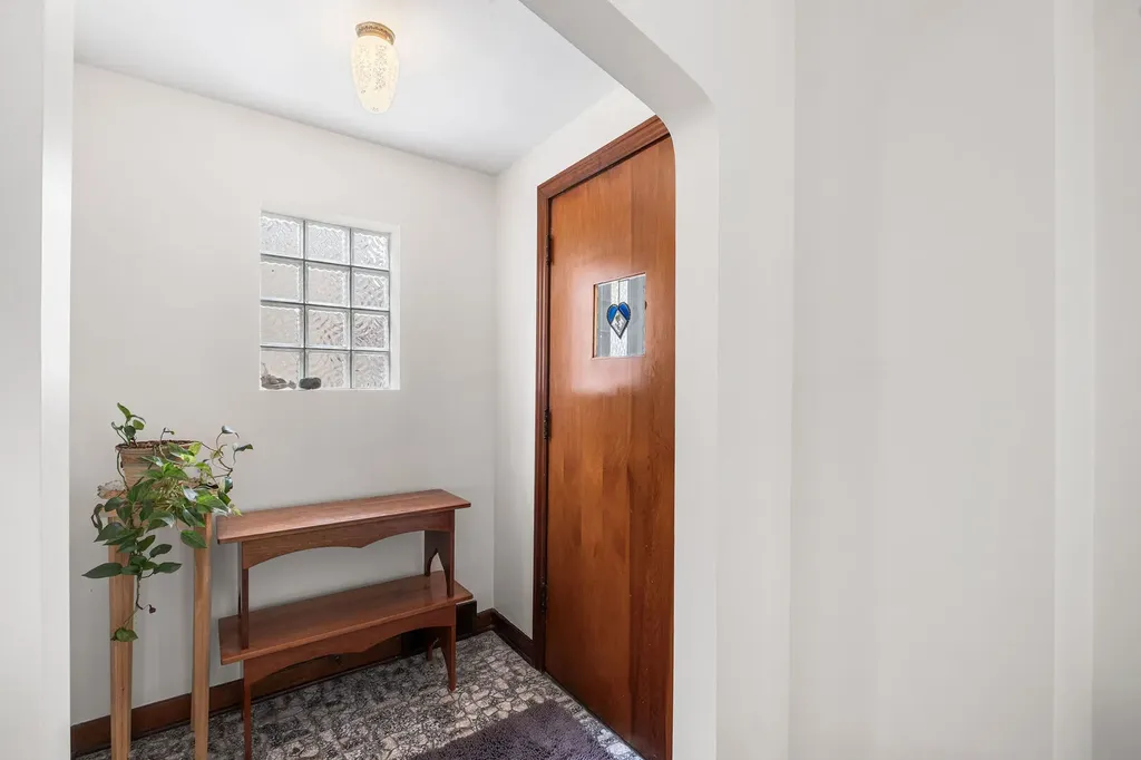 5038 North Nagle Avenue Chicago IL 60630