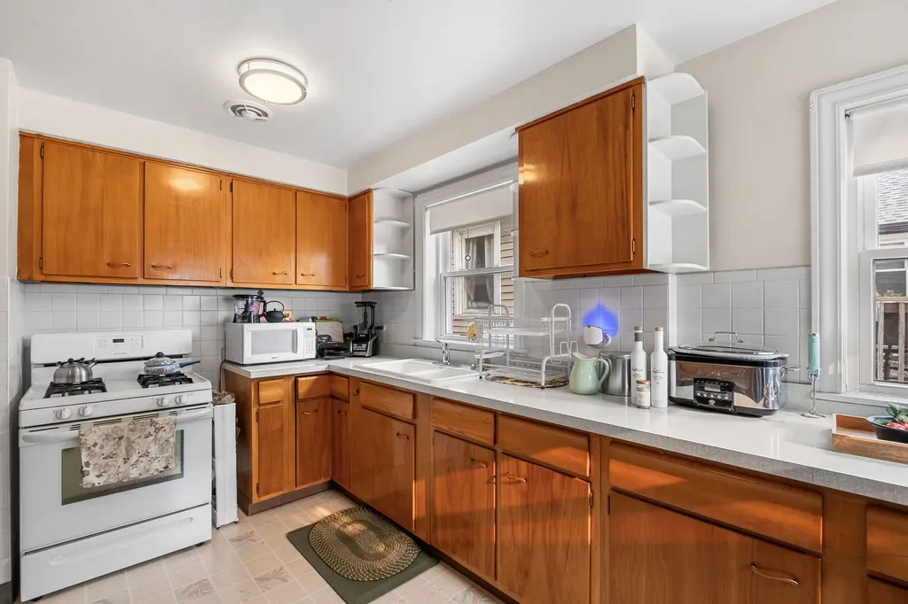 5038 North Nagle Avenue Chicago IL 60630