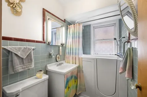 5038 North Nagle Avenue Chicago IL 60630