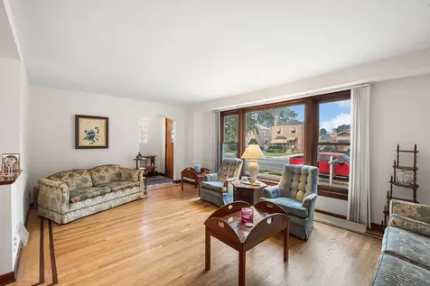5038 North Nagle Avenue Chicago IL 60630