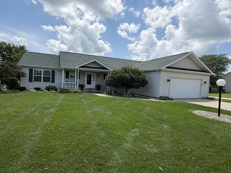 2001 Juniper Drive Mahomet IL 61853