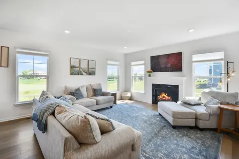 10 Crystal Downs Drive Hawthorn Woods IL 60047