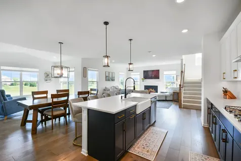 10 Crystal Downs Drive Hawthorn Woods IL 60047