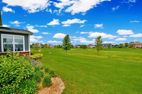 10 Crystal Downs Drive Hawthorn Woods IL 60047