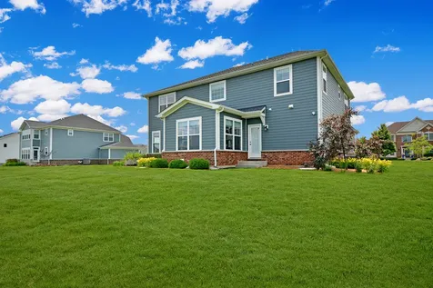 10 Crystal Downs Drive Hawthorn Woods IL 60047