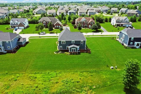 10 Crystal Downs Drive Hawthorn Woods IL 60047