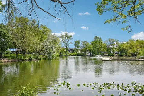 10209 Washington Avenue Oak Lawn IL 60453
