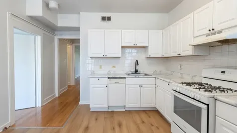 1441 West North Shore Avenue Chicago IL 60626