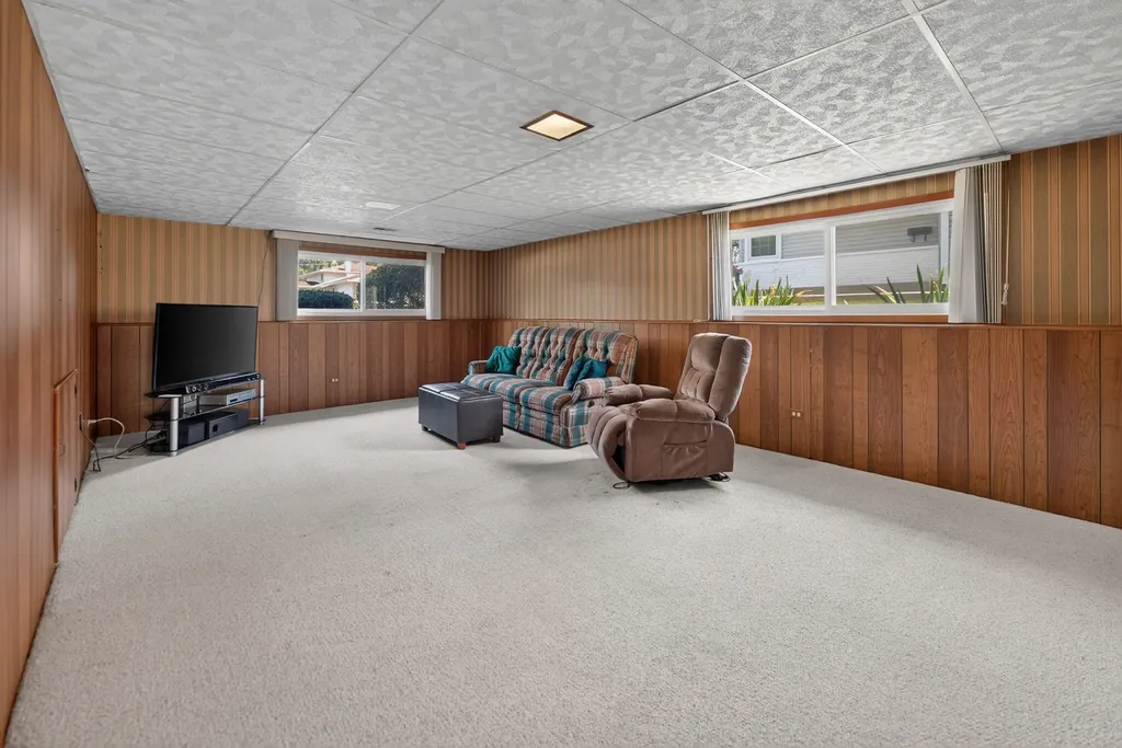 23 West Prairie Avenue Lombard IL 60148