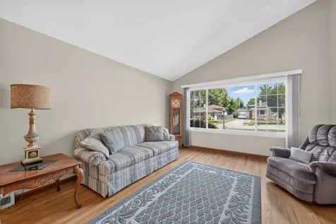 23 West Prairie Avenue Lombard IL 60148