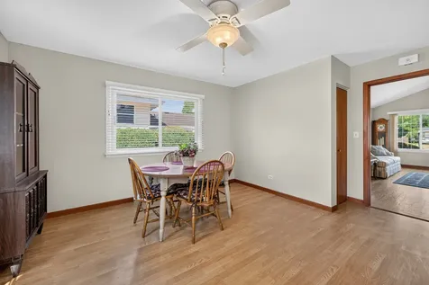 23 West Prairie Avenue Lombard IL 60148