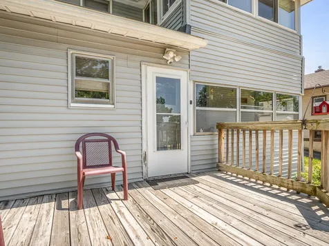 332 North London Avenue Rockford IL 61107