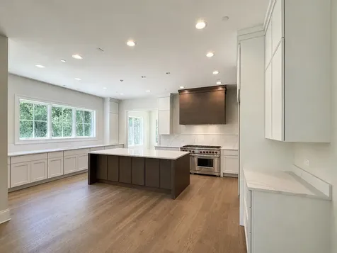 1959 Windridge Drive Lake Forest IL 60045