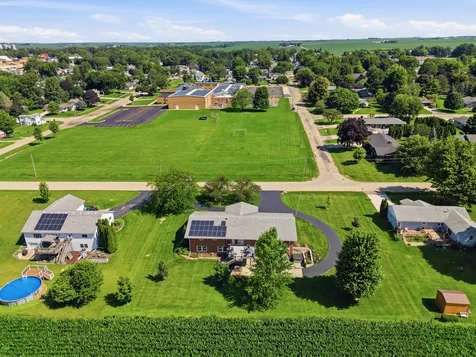 515 East Oregon Street Polo IL 61064
