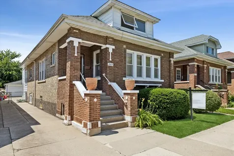 2414 East Avenue Berwyn IL 60402