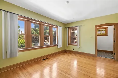 2414 East Avenue Berwyn IL 60402