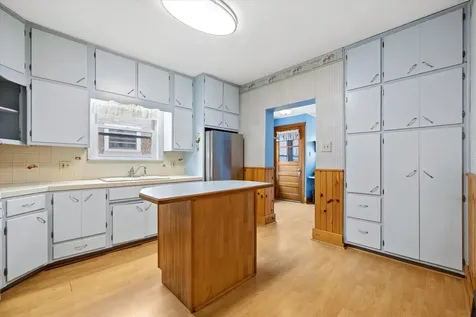 2414 East Avenue Berwyn IL 60402