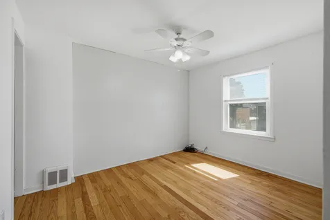6456 South Lockwood Avenue Chicago IL 60638
