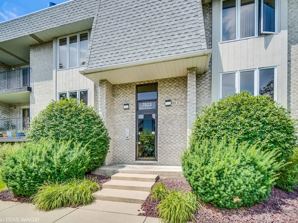 7823 West 157th Place Orland Park IL 60462