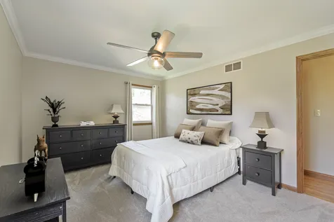 1120 Concord Lane Hoffman Estates IL 60192