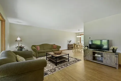 1120 Concord Lane Hoffman Estates IL 60192