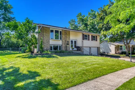 1120 Concord Lane Hoffman Estates IL 60192