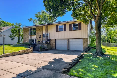 1120 Concord Lane Hoffman Estates IL 60192