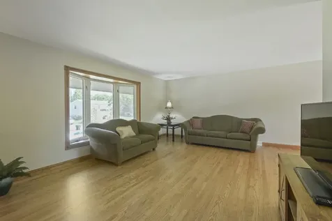 1120 Concord Lane Hoffman Estates IL 60192