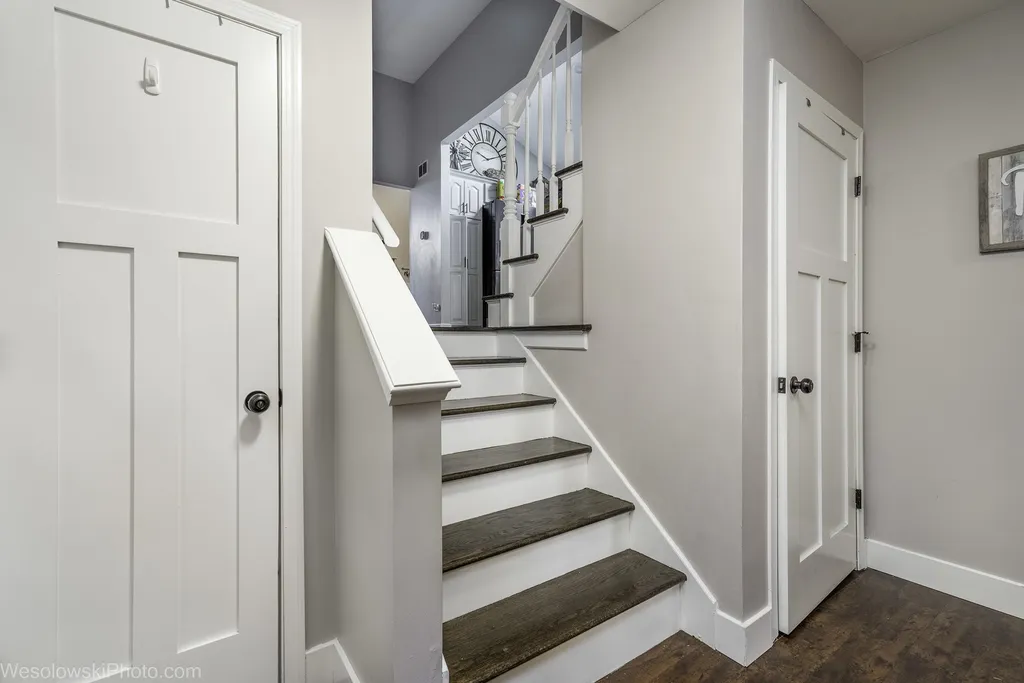 3525 North Pioneer Avenue Chicago IL 60634