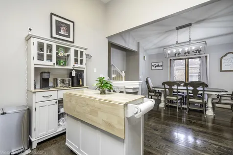 3525 North Pioneer Avenue Chicago IL 60634
