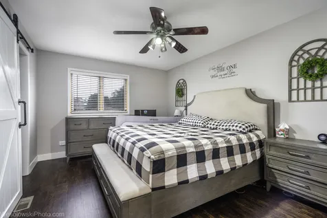 3525 North Pioneer Avenue Chicago IL 60634
