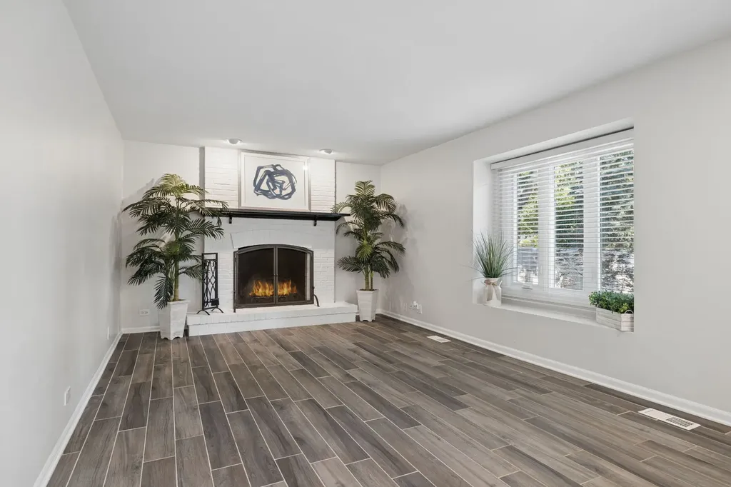 1249 Stonegate Road Naperville IL 60540