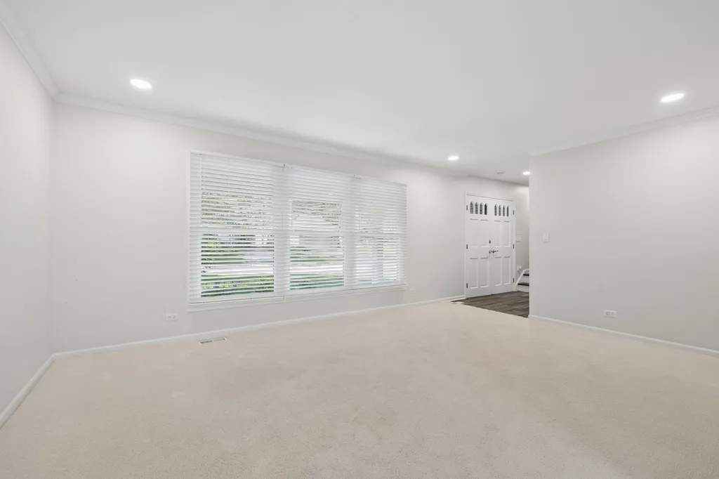 1249 Stonegate Road Naperville IL 60540
