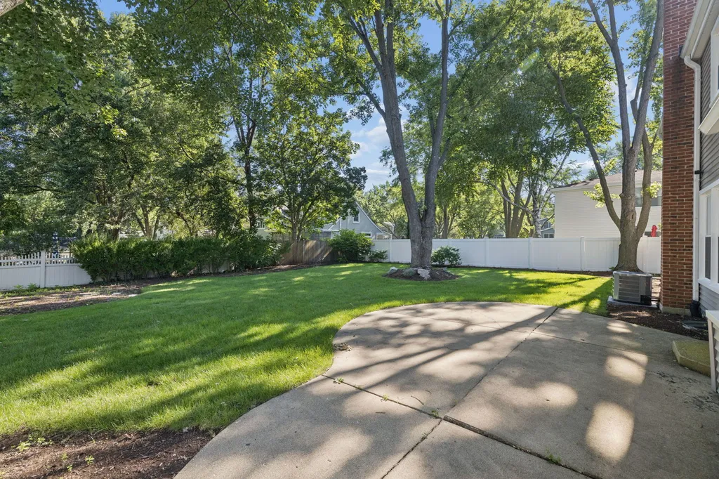 1249 Stonegate Road Naperville IL 60540