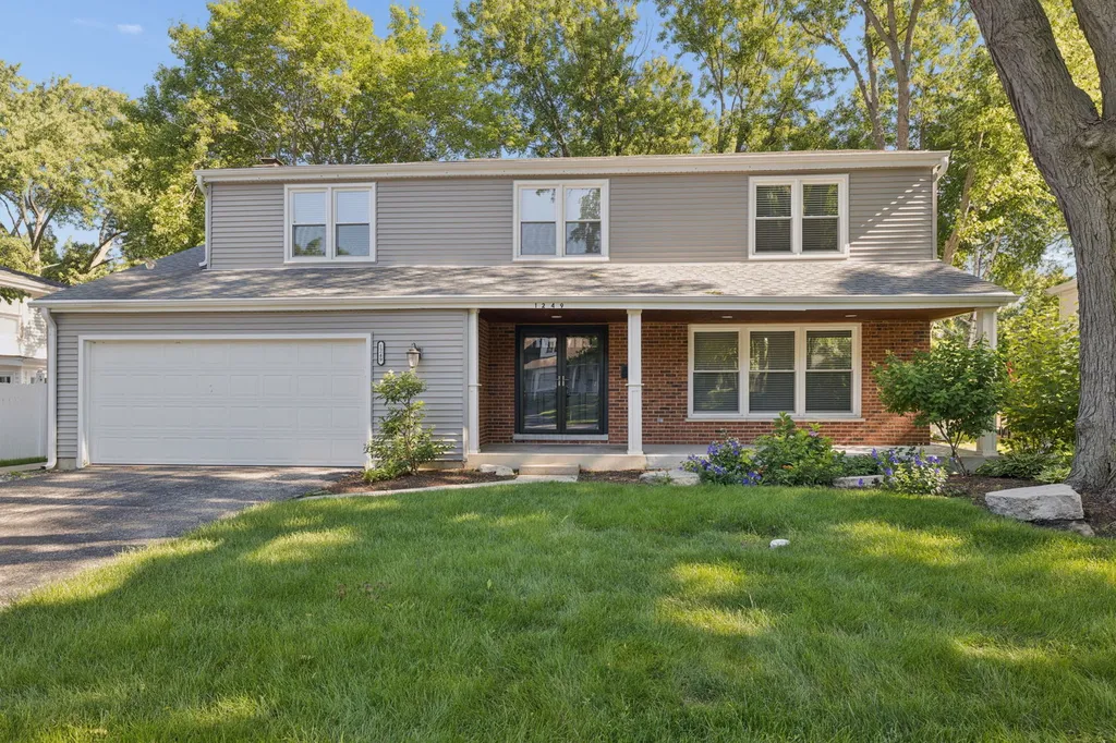 1249 Stonegate Road Naperville IL 60540