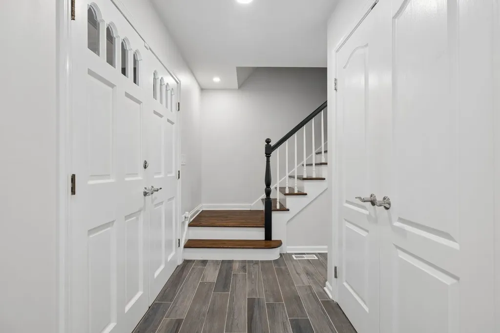 1249 Stonegate Road Naperville IL 60540