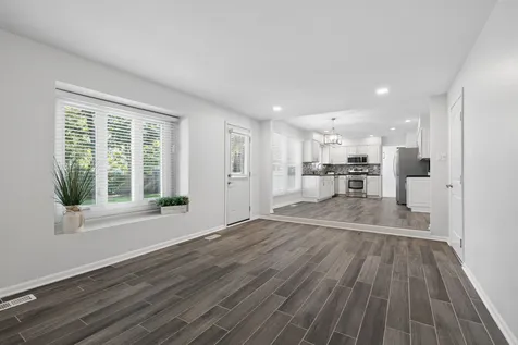1249 Stonegate Road Naperville IL 60540