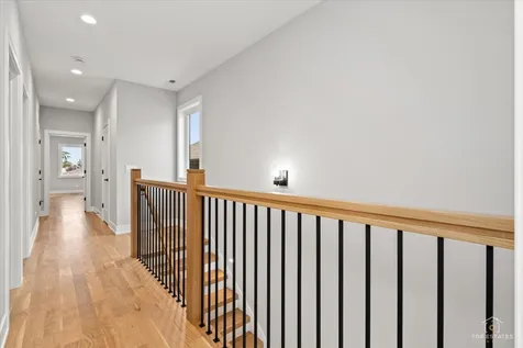 5328 South Mason Avenue Chicago IL 60638
