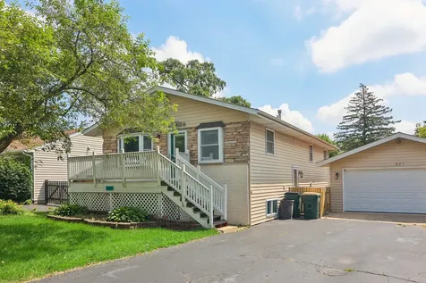 327 Oakwood Drive Antioch IL 60002